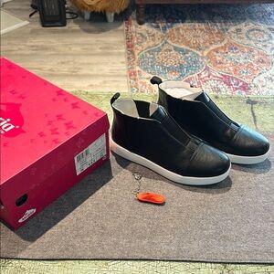 Alegria Parker Black Nappa Sneakers Size 36- 6/6.5